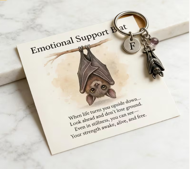Emotional Support Bat Keychain, Vintage Bat Pendant with Encouragement Verse Card, Inspirational Gift for Friends