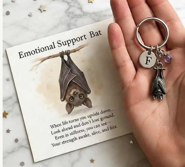 Emotional Support Bat Keychain, Vintage Bat Pendant with Encouragement Verse Card, Inspirational Gift for Friends